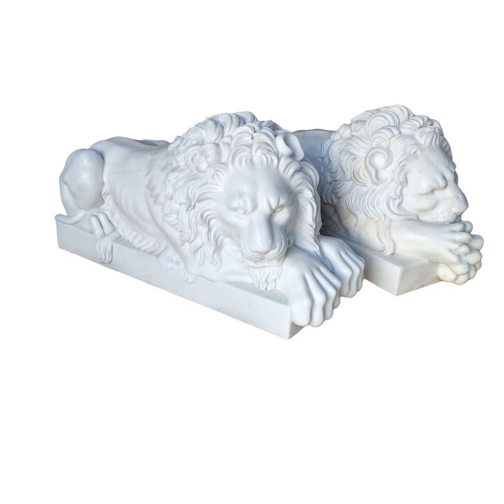 COPPIA DI LEONI DEL CANOVA IN MARMO BIANCO CM. 60 COPPIA DI LEONI DEL CANOVA IN MARMO BIANCO CM. 60